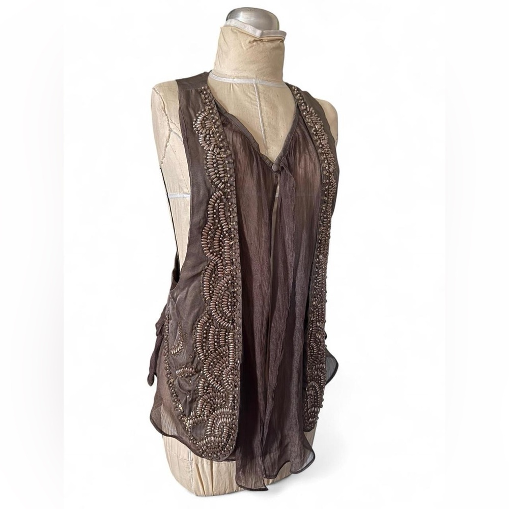 ᧔𐓪᧓ Ryu Beaded Sheer Vest Top